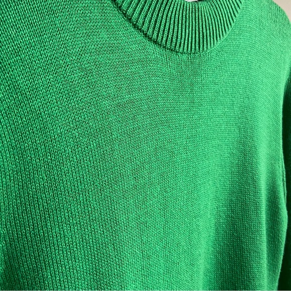 Green Knit sweater - Picture 4 of 4